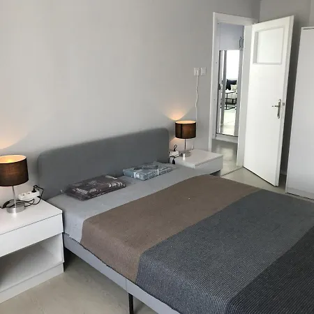Appartement 2+1 В Центре С Новой Мебелью *